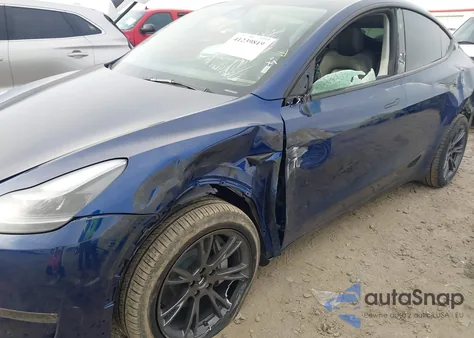 2024 Tesla Model Y Long Range Dual Motor All-Wheel Drive из США, поврежденный, VIN 7SAYGDEE5RA329172